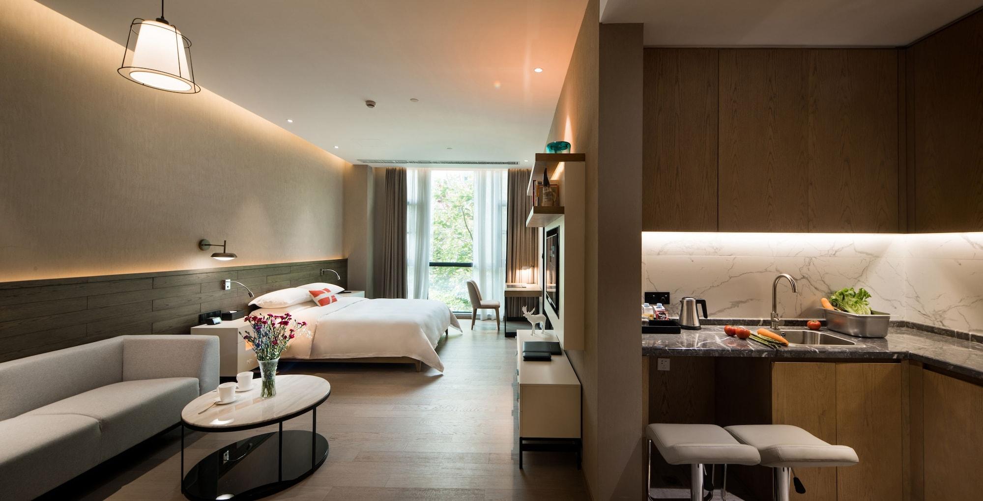 Swisstouches Guangzhou Hotel Residences Buitenkant foto
