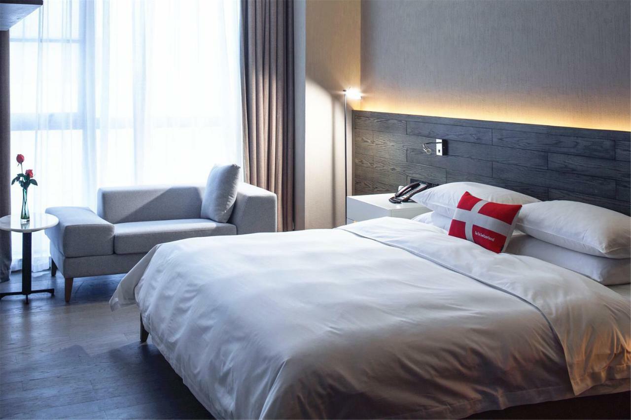 Swisstouches Guangzhou Hotel Residences Buitenkant foto
